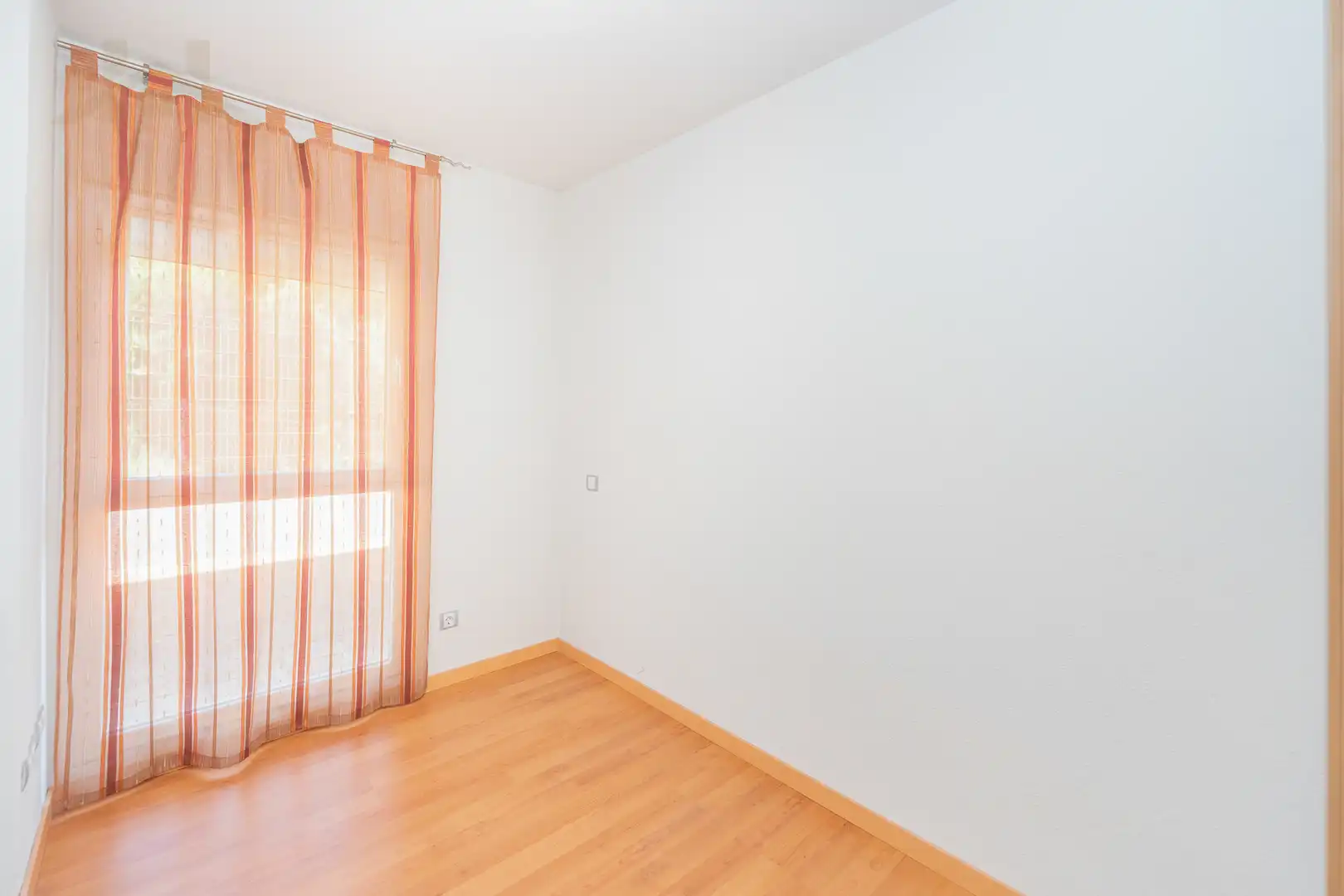 Habitación de Piso en venta en San Lorenzo de El Escorial con Calefacción, Terraza y Trastero
