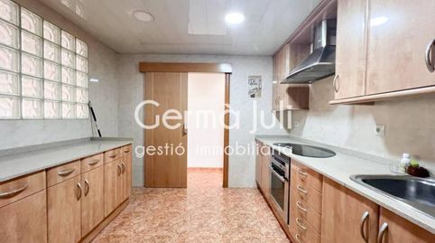 Foto 5 de Apartament en venda a Calle Seu D´urgell, Casagemes, Badalona