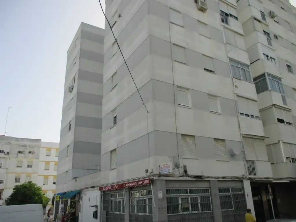 Vista exterior de Pis en venda en Jerez de la Frontera