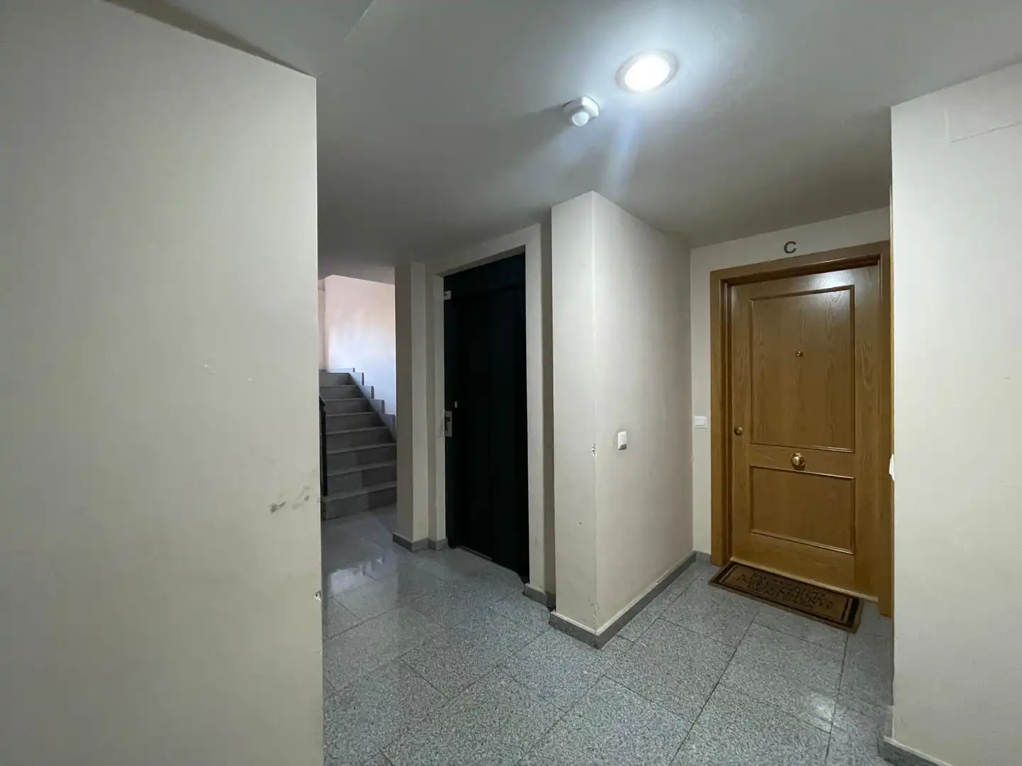 Dachboden zur Miete in Venta de Baños mit Heizung, Parkett und Terrasse