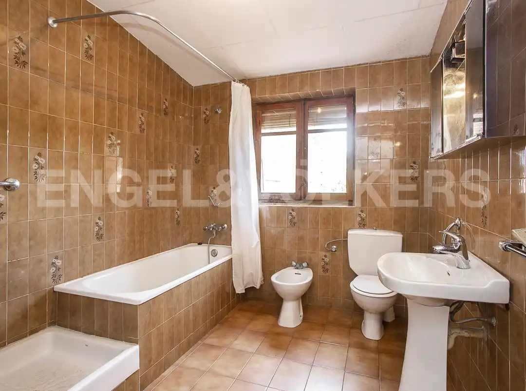 Bany de Casa o xalet en venda en Marganell amb Aire condicionat, Calefacció i Jardí privat