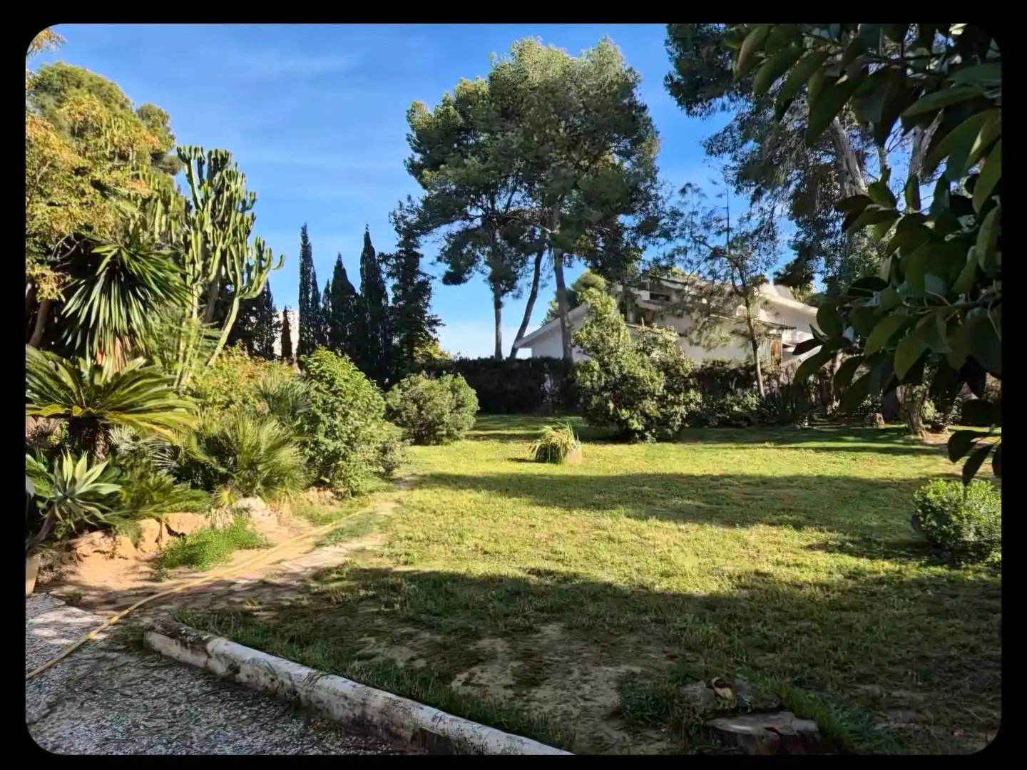 Chalet con piscina en venta en Calle de Jacinto Benavente 3, imagen 3