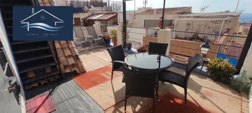 Terrassa de Casa o xalet en venda en Alicante / Alacant amb Aire condicionat, Terrassa i Traster