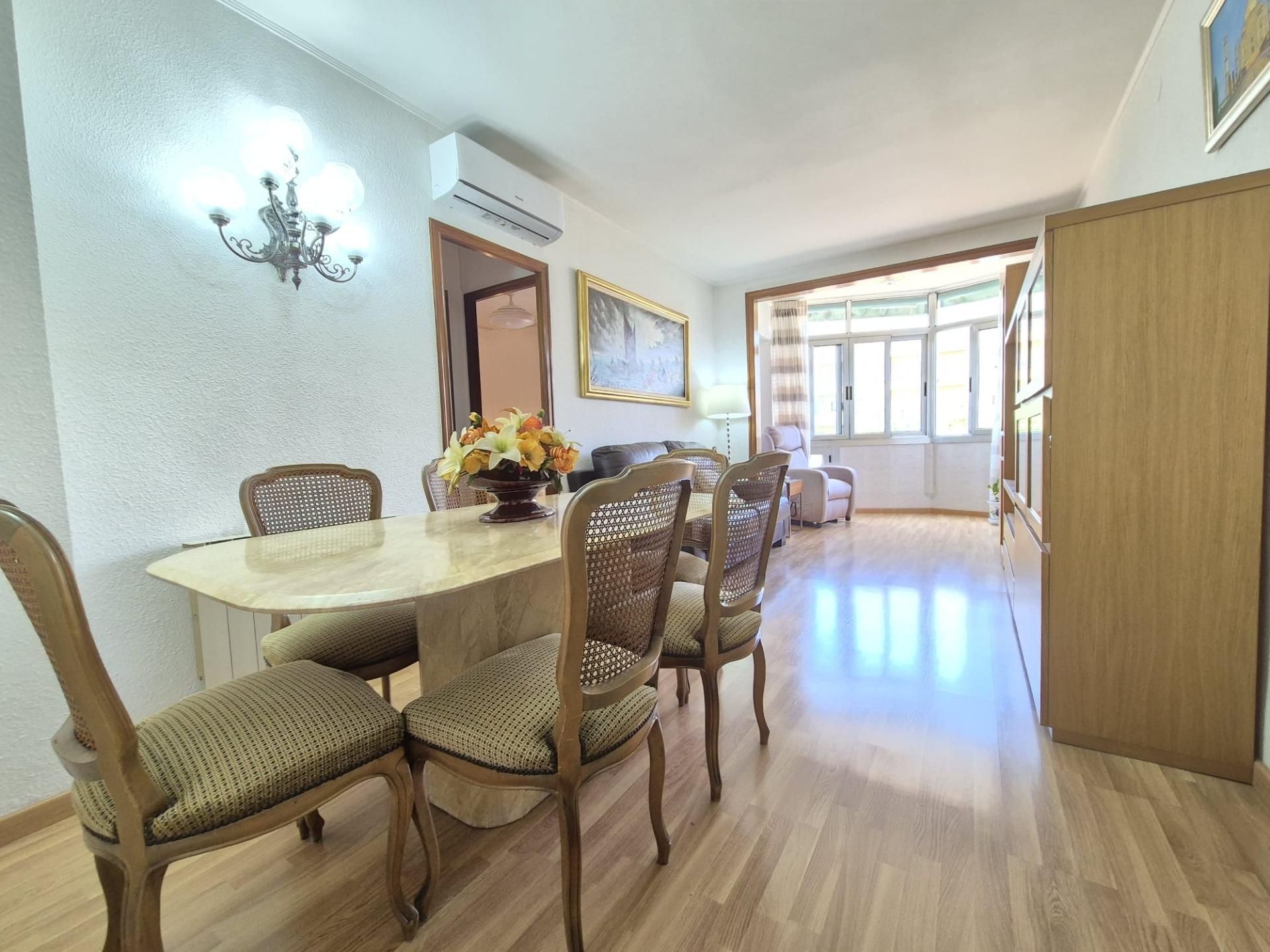 Dining room of Flat for sale in  Barcelona Capital  with Air Conditioner, Heating and Balcony