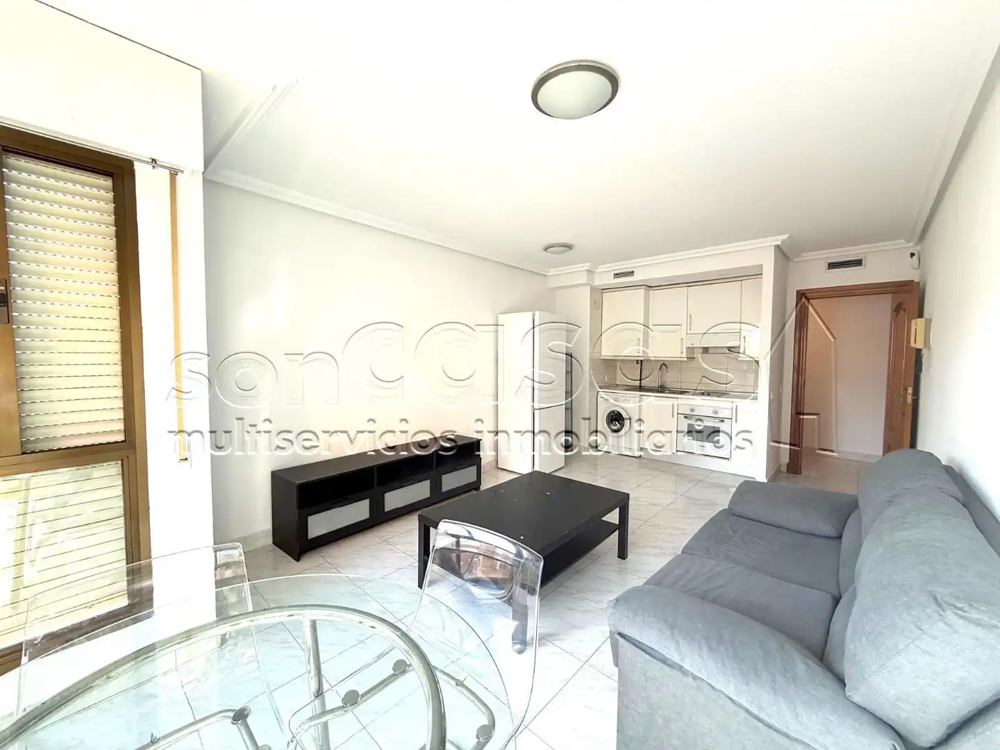 Sala d'estar de Pis de lloguer en  Madrid Capital amb Aire condicionat, Calefacció i Moblat