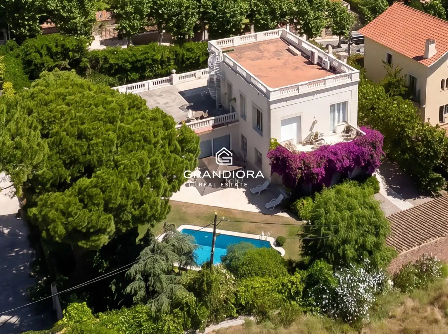 Garden of Houses for sale in El Masnou  with Air Conditioner, Terrace and Swimming Pool