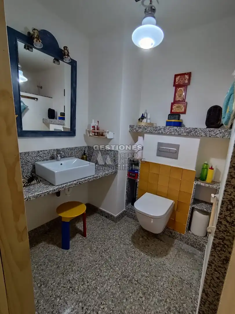 Bany de Pis de lloguer en Granada amb Calefacció, Moblat i Forn