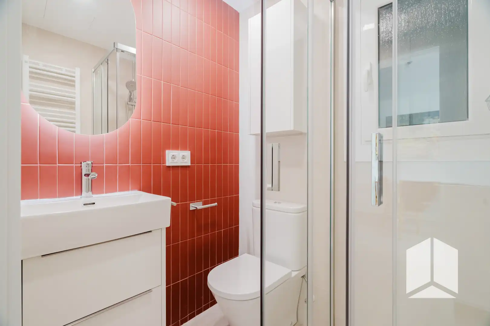 Badezimmer von Wohnung zum Verkauf in Castelldefels mit Klimaanlage, Terrasse und Schwimmbad