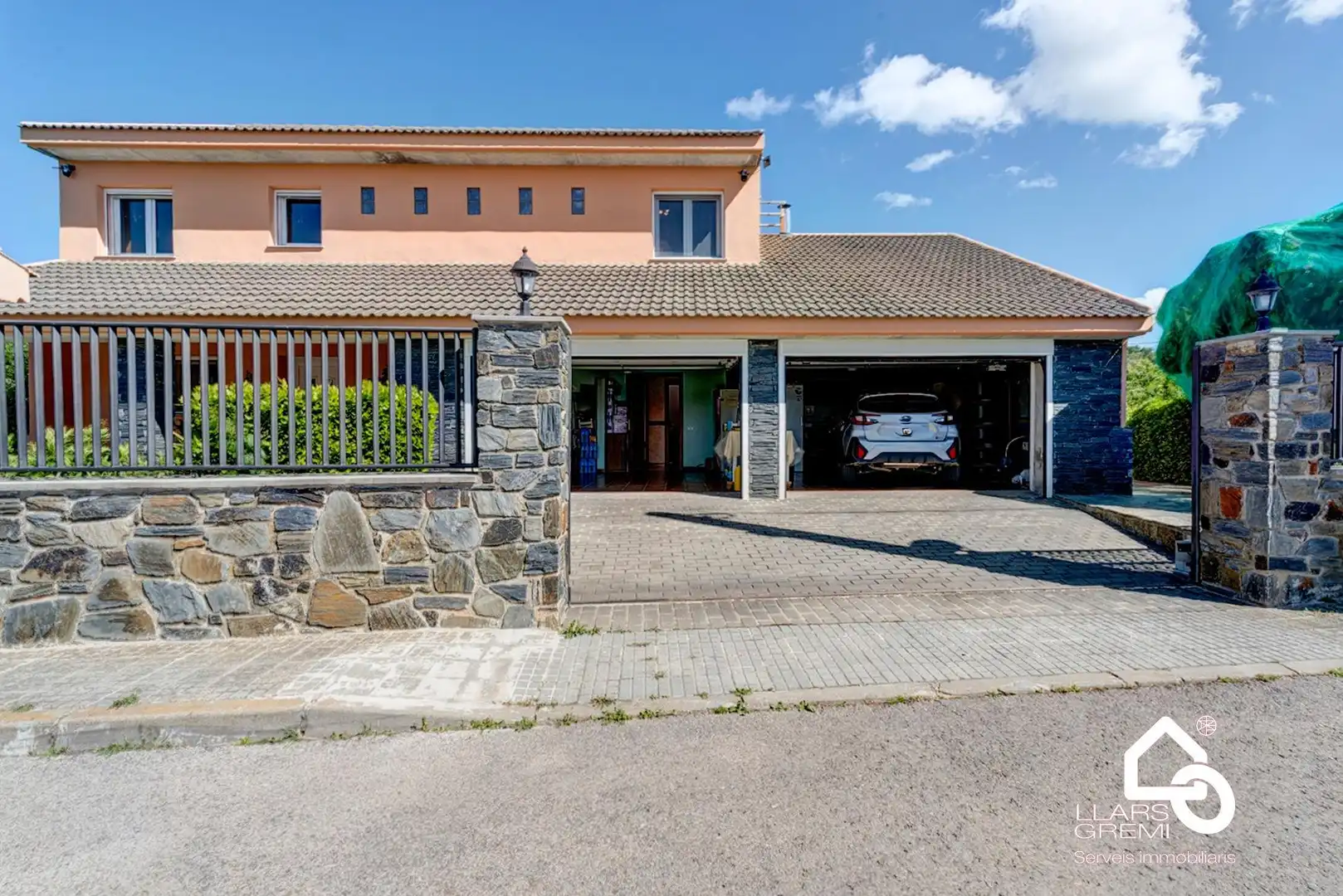 Vista exterior de Casa o chalet en venta en La Llacuna con Calefacción, Jardín privado y Terraza