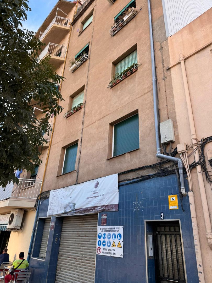 Vista exterior de Piso en venta en Badalona con Aire acondicionado, Amueblado y Horno