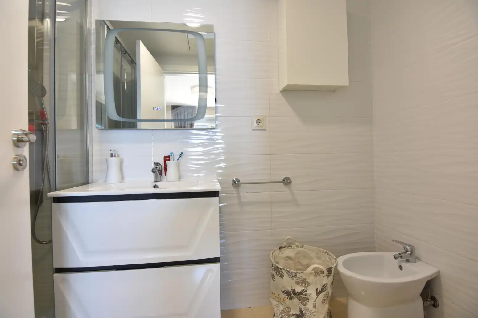 Bathroom of Flat for sale in Oropesa del Mar / Orpesa  with Air Conditioner, Heating and Private garden