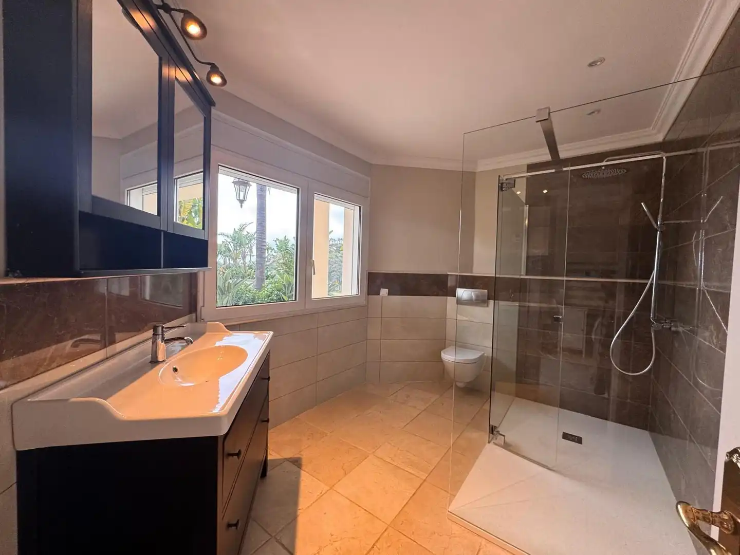 Detached house with pool for sale in Selwo, imagen 25