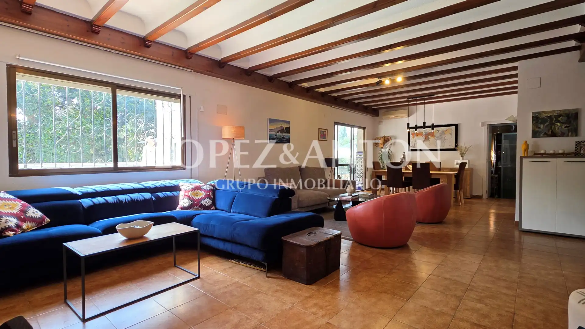 Sala de estar de Casa o chalet en venta en Paterna con Aire acondicionado, Jardín privado y Terraza