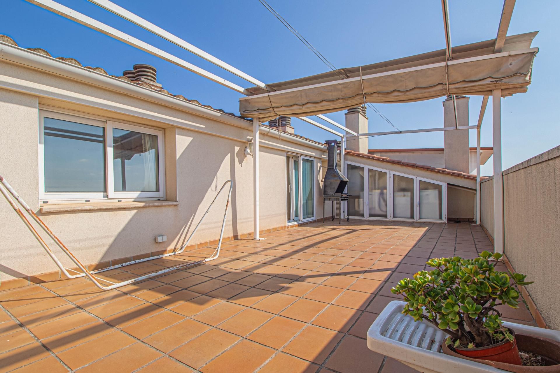 Terrace of Attic for sale in Figueres  with Air Conditioner, Terrace and Balcony