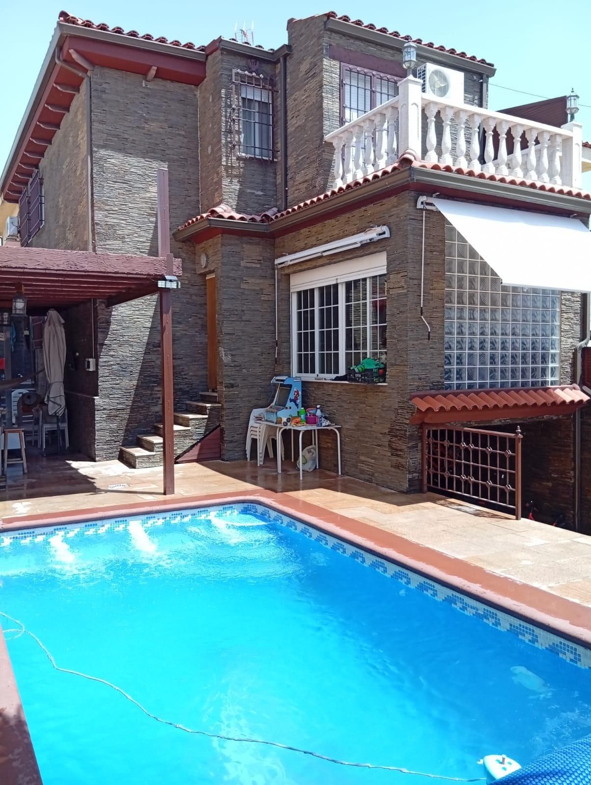 Single-family semi-detached for sale in Cortes - Huertas