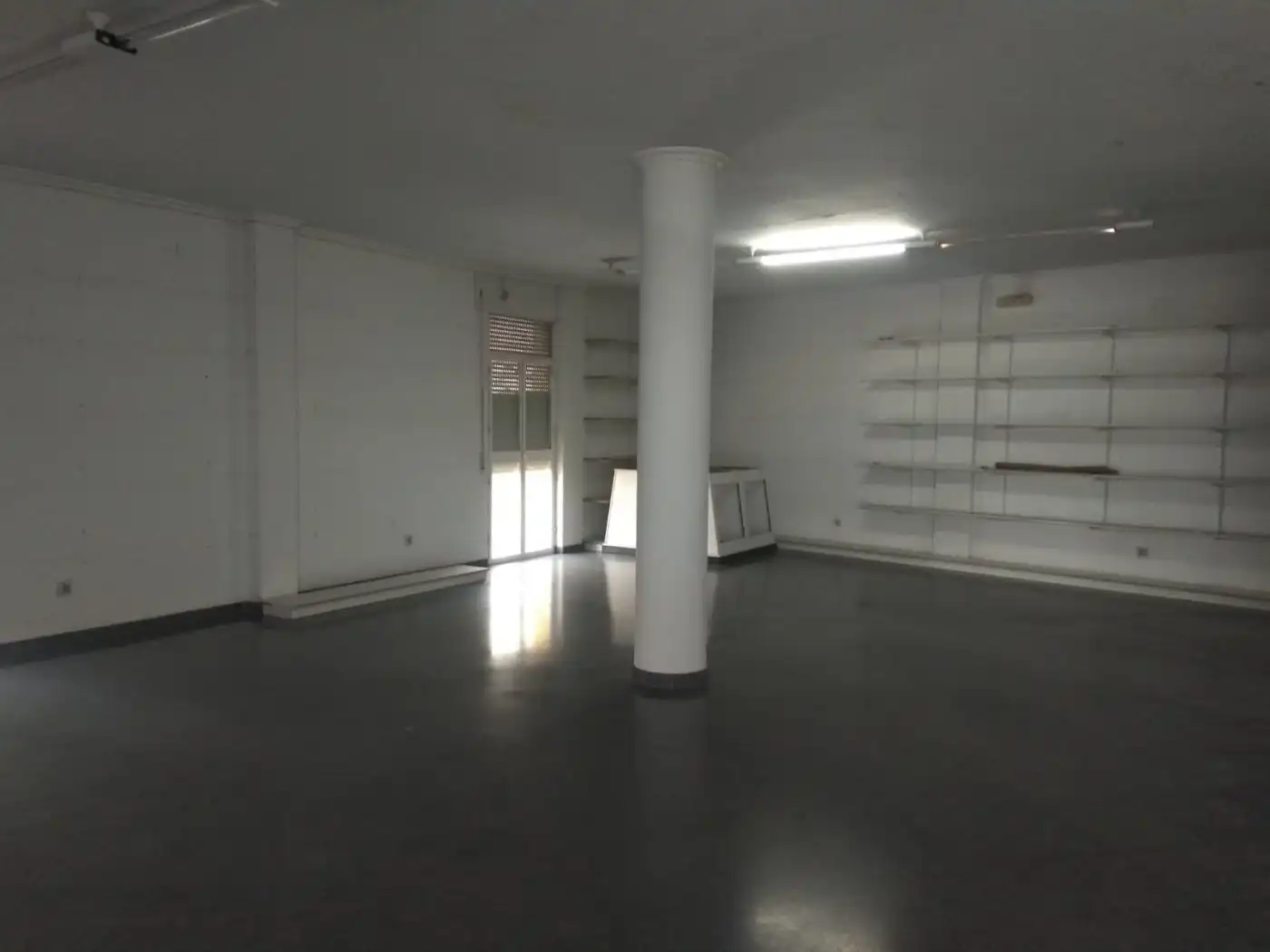 Local comercial en venta en El Carpio