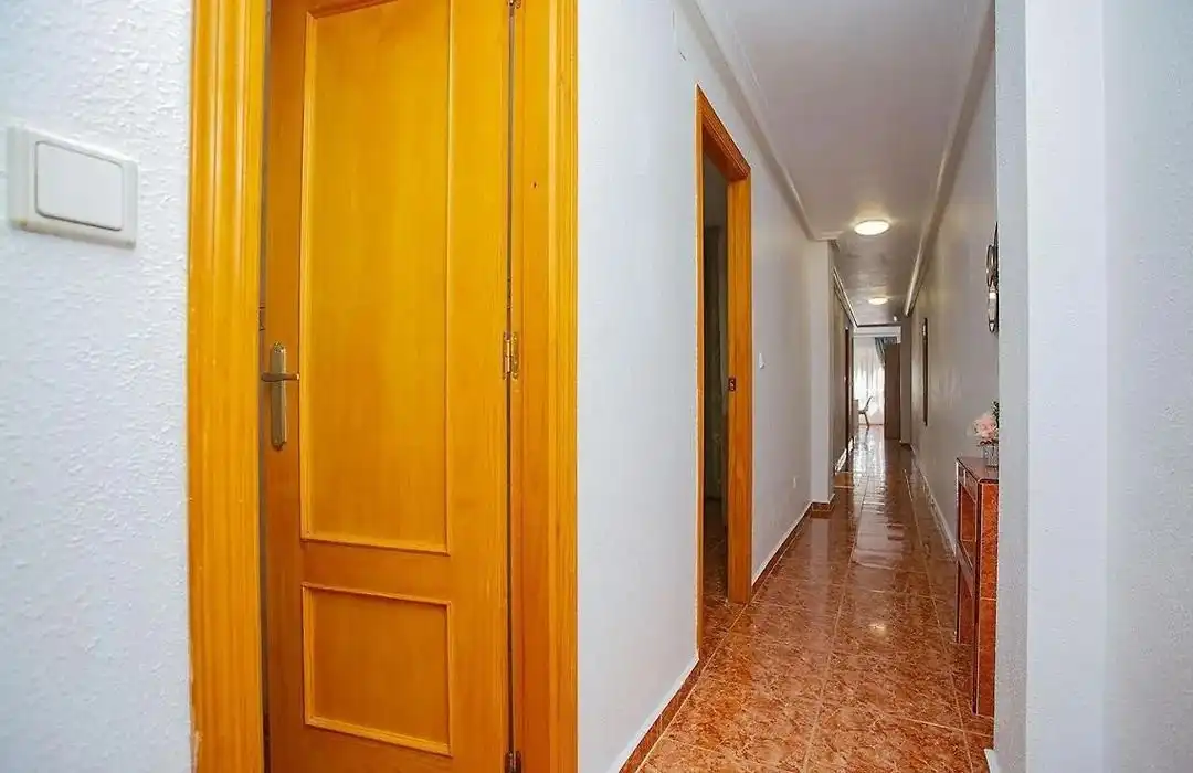 Apartamento de alquiler en Torrevieja con Aire acondicionado, Amueblado y Internet