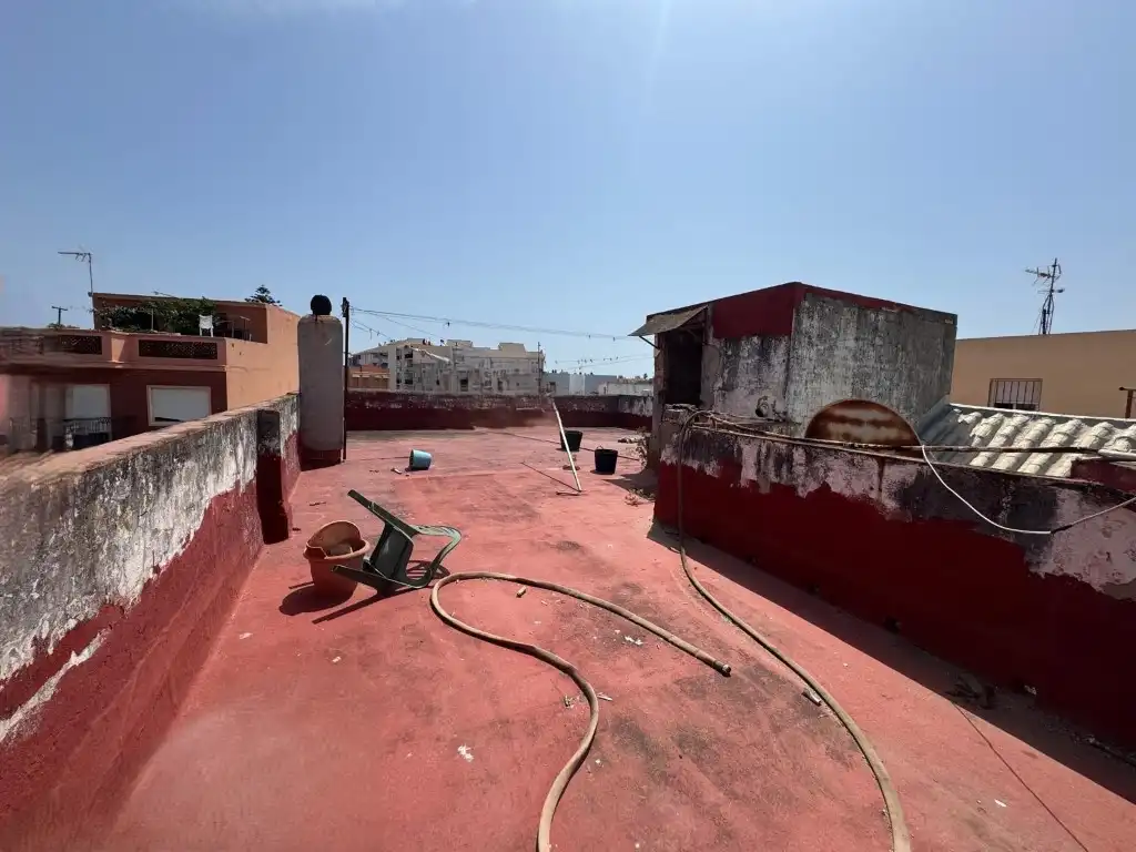 Vista exterior de Casa o chalet en venta en La Línea de la Concepción