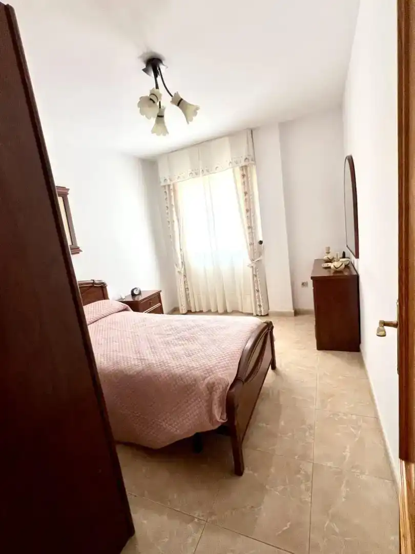 Habitación de Piso en venta en Ugíjar con Aire acondicionado, Trastero y Amueblado