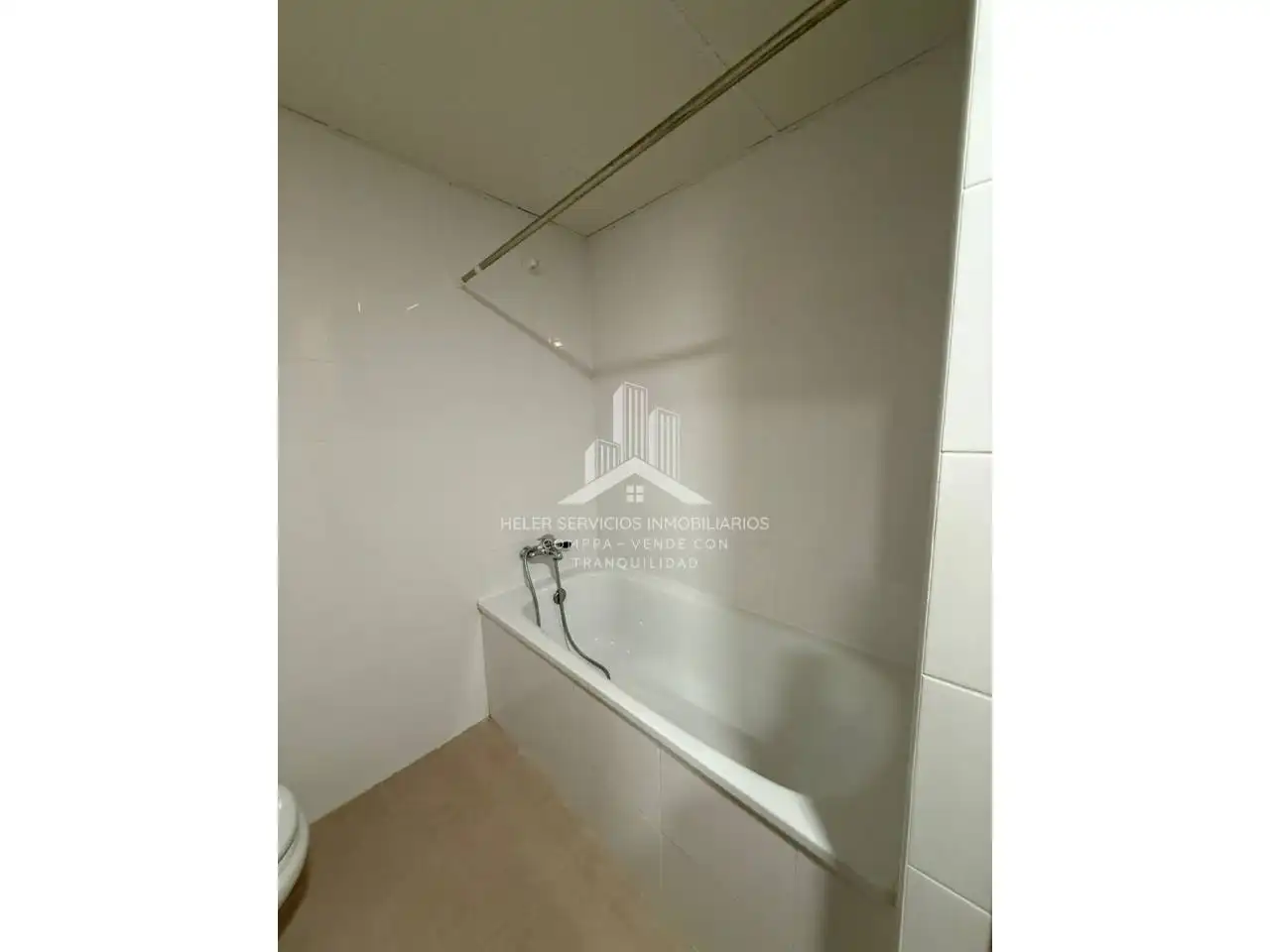 Baño de Piso de alquiler en Cabanes con Aire acondicionado, Calefacción y Trastero