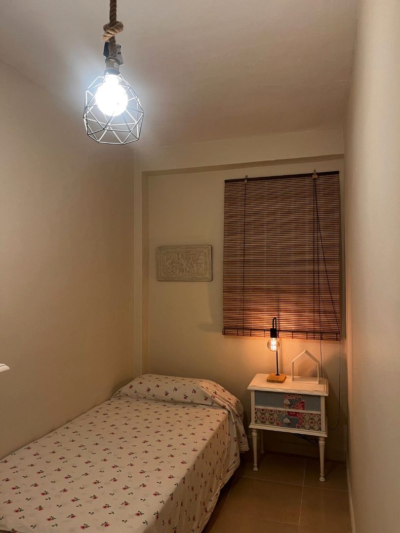 Flat to rent in Calle Doctor Serás, El Torrejón - El Cerezo