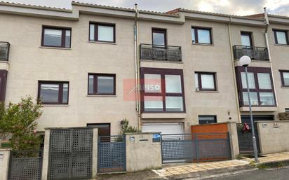 Exterior view of Single-family semi-detached for sale in Ourense Capital   with Heating, Private garden and Storage room