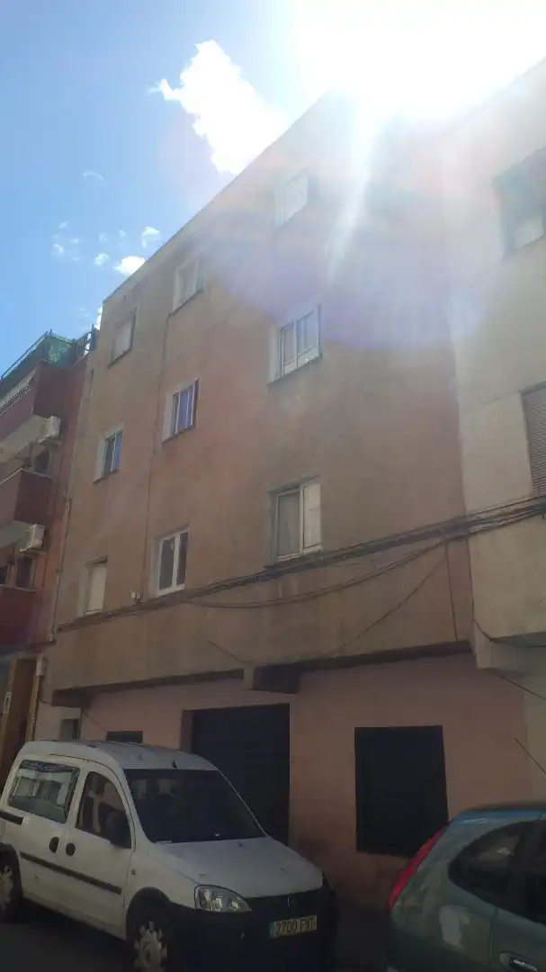 Piso en venta en Carrer d'Olot, imagen 2