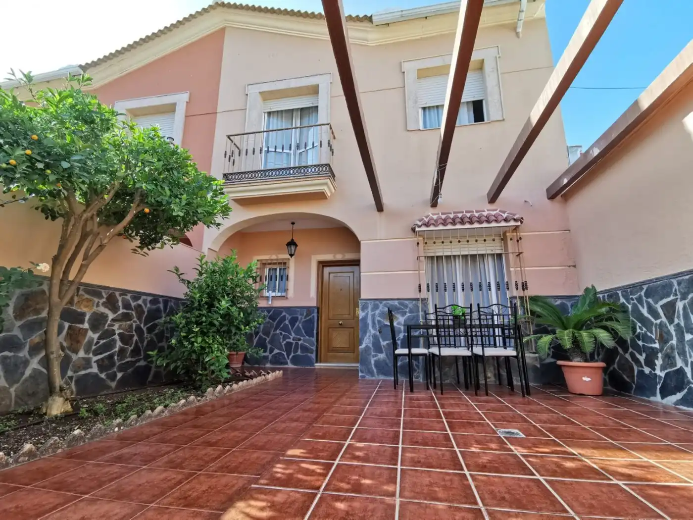 Casa adosada en venta en Benamejí