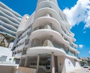 Vista exterior de Apartament de lloguer en Fuengirola amb Aire condicionat, Terrassa i Piscina