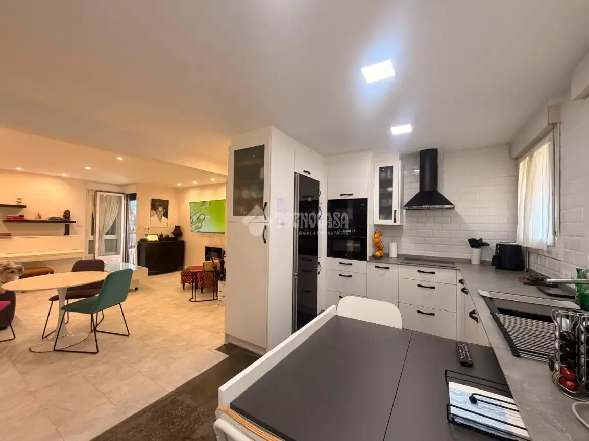 Cocina de Piso en venta en Bilbao  con Calefacción, Amueblado y Balcón