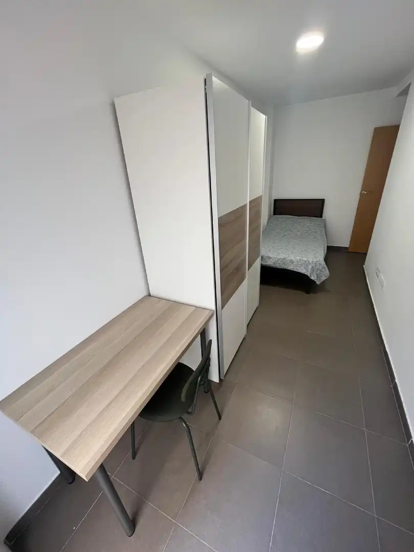 Habitación de Piso en venta en Elche / Elx con Amueblado
