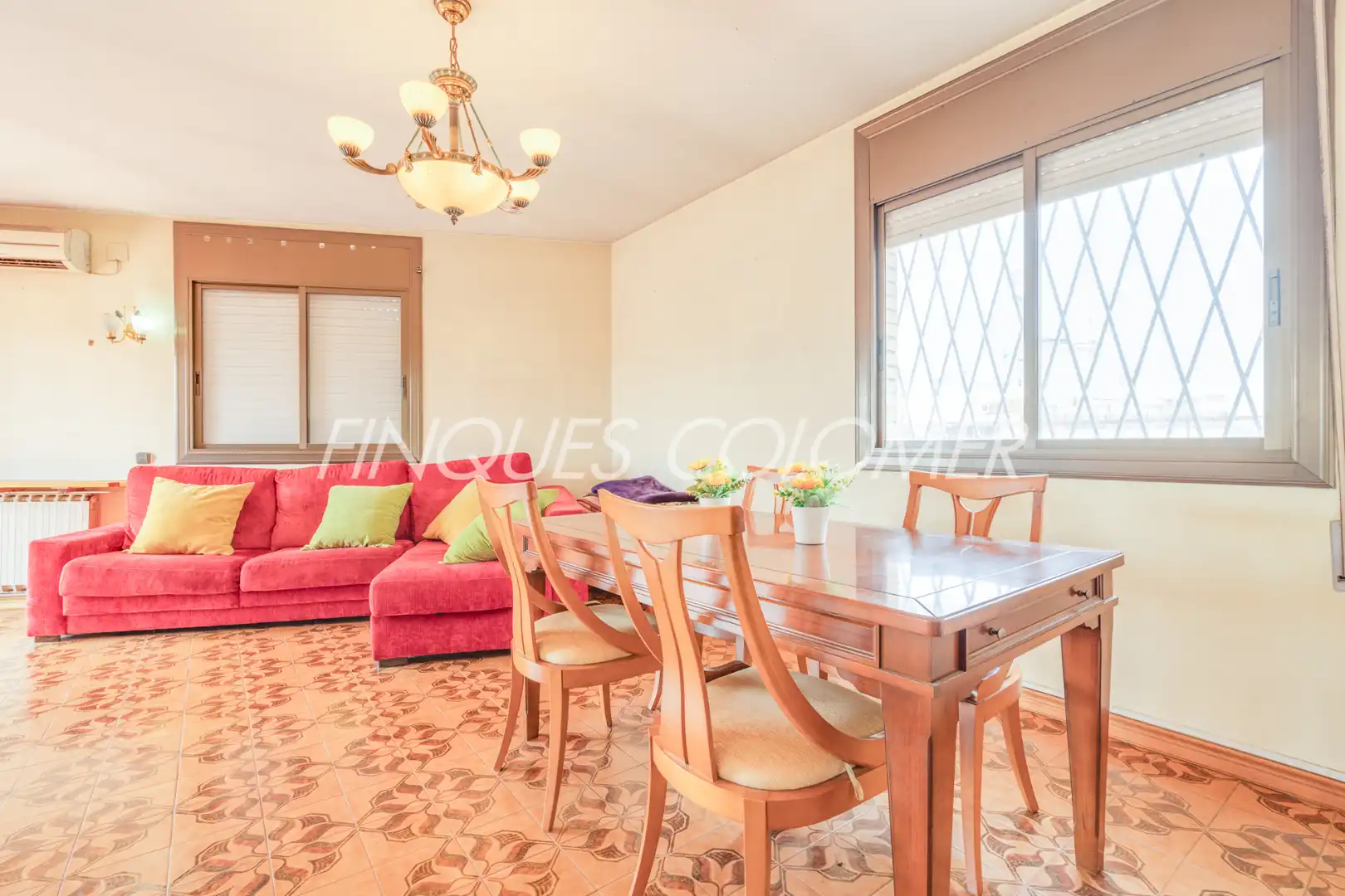 Sala de estar de Ático en venta en Rubí con Calefacción, Terraza y Horno