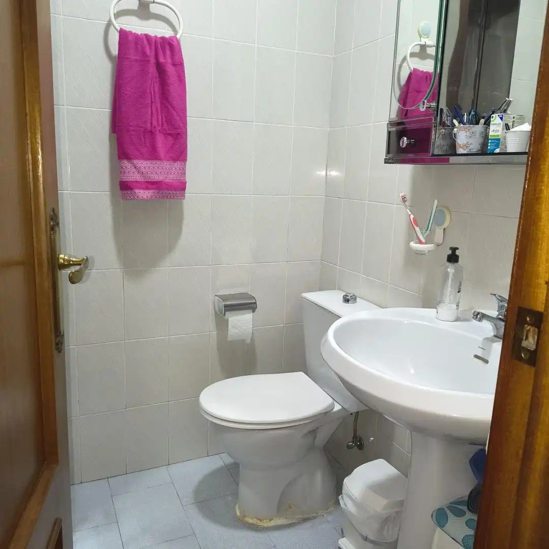 Bany de Casa o xalet en venda en Linares amb Aire condicionat i Balcó
