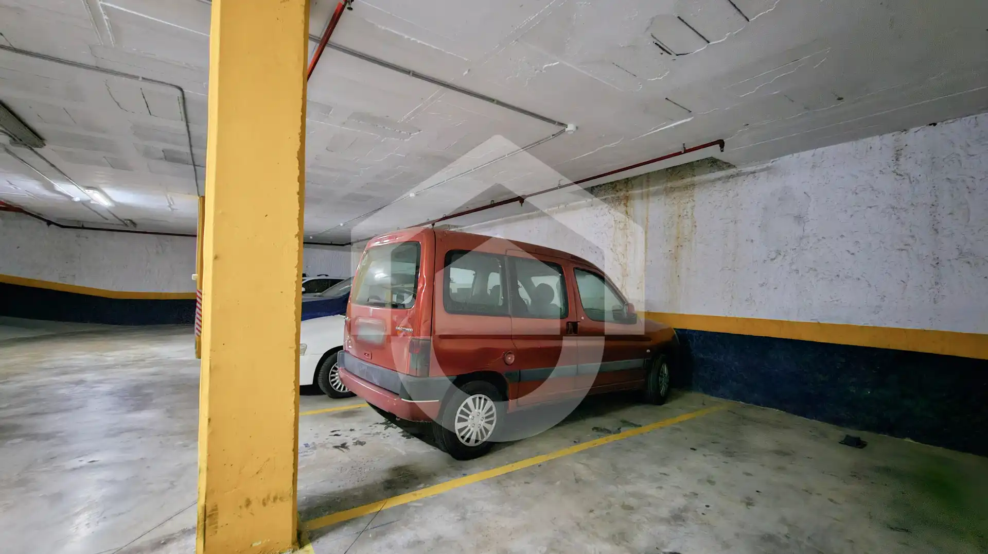 Planta baixa en venda a Porta
