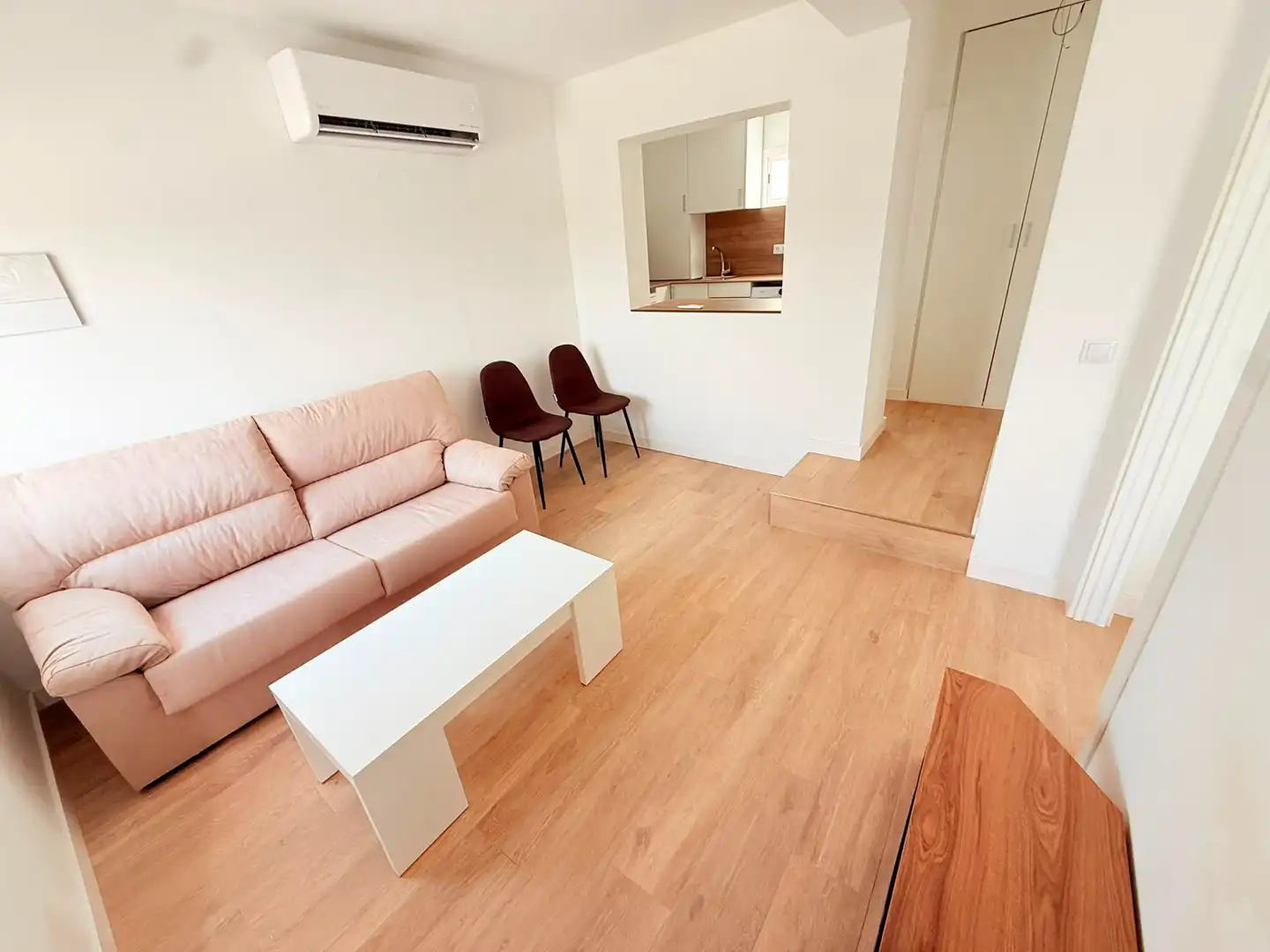 Wohnzimmer von Wohnung zur Miete in San Enrique - Guadiaro -  Pueblo Nuevo