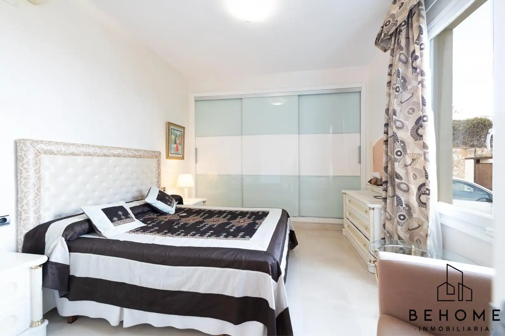 Dormitori de Casa o xalet en venda en Alhaurín de la Torre amb Aire condicionat, Jardí privat i Terrassa