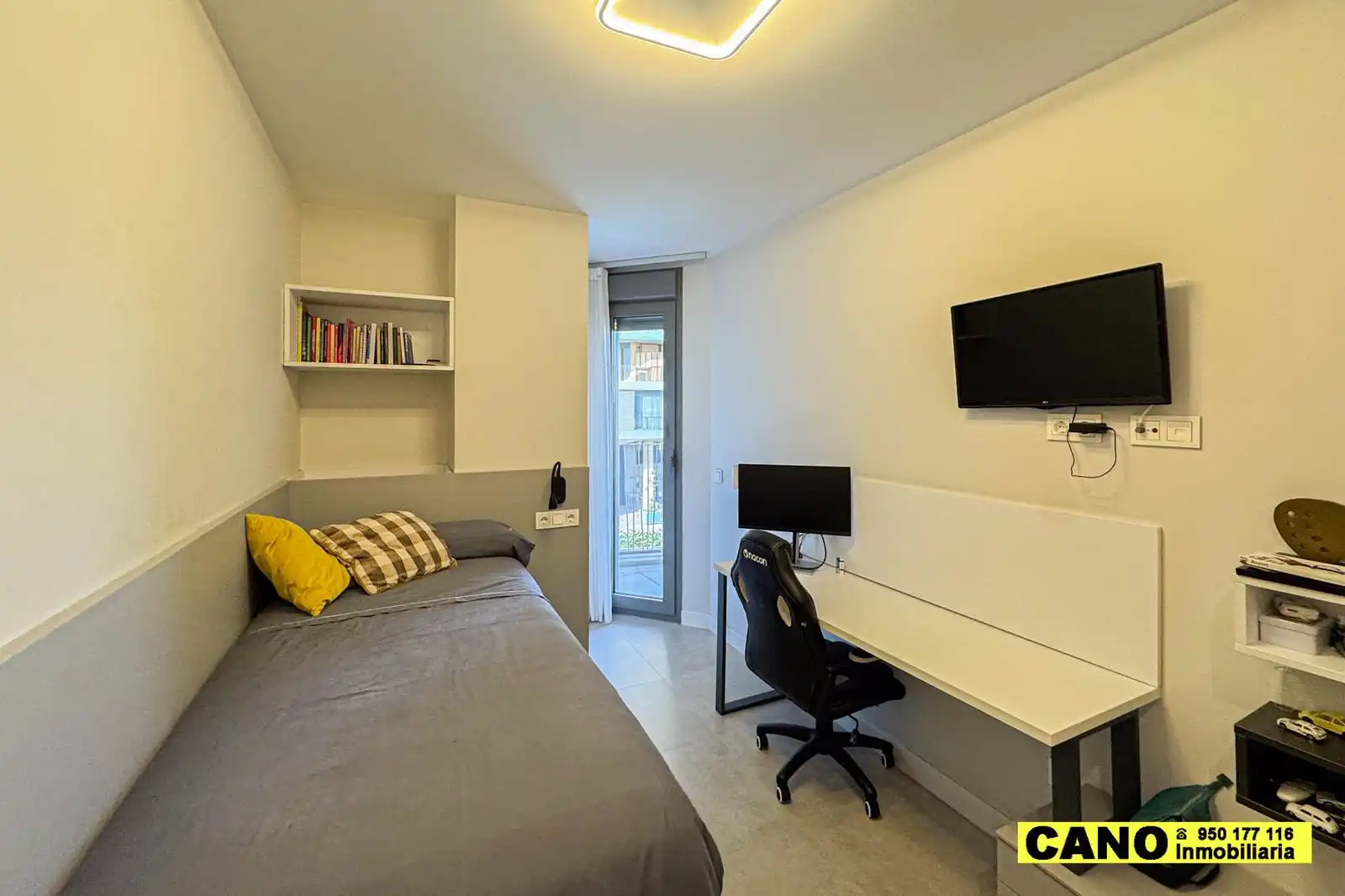 Bedroom of Flat for sale in Almería  with Terrace, Storage room and Swimming Pool