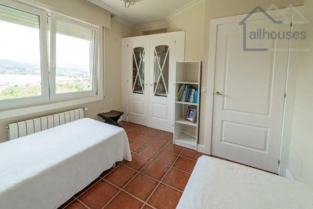 Detached house with pool for sale in Oia, imagen 12