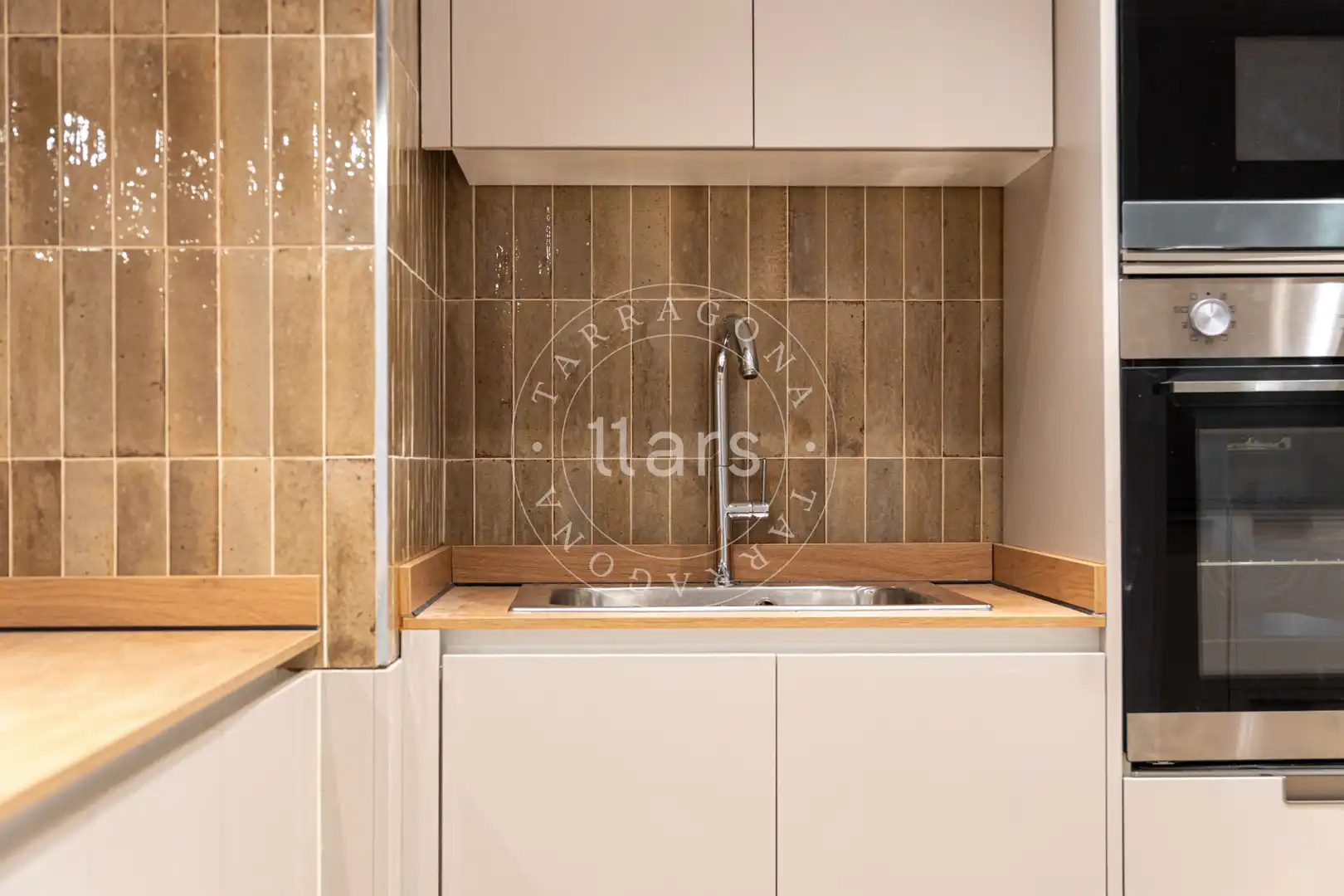 Ground floor with lift for sale in Carrer de Sant Antoni Maria Claret, imagen 4