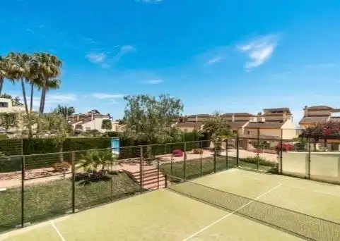 Jardín de Casa adosada en venta en Marbella con Aire acondicionado, Calefacción y Terraza