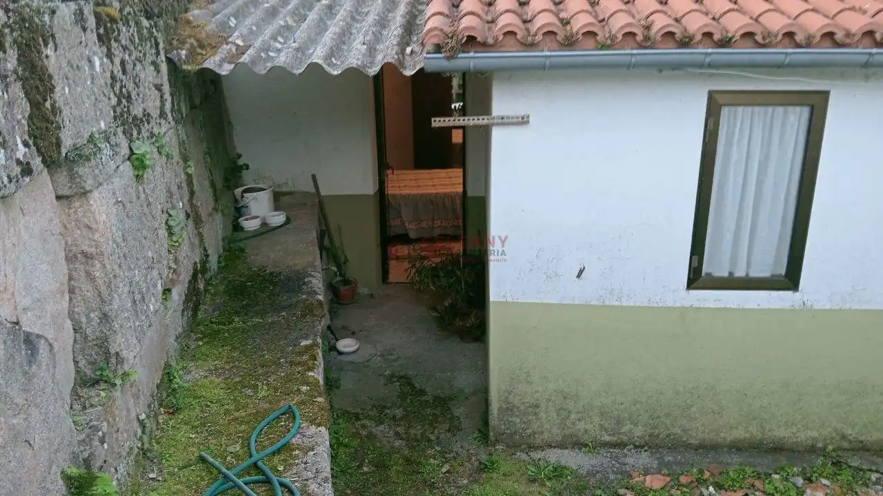 Casa adosada en venta en Taboadela con Calefacción, Terraza y Trastero
