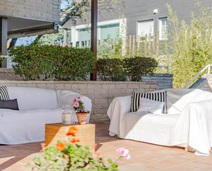 Terrassa de Casa o xalet en venda en Las Rozas de Madrid amb Calefacció, Jardí privat i Parquet