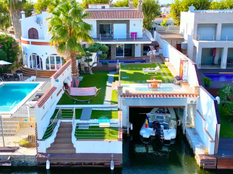 Jardín de Casa o chalet en venta en Empuriabrava con Aire acondicionado, Calefacción y Terraza