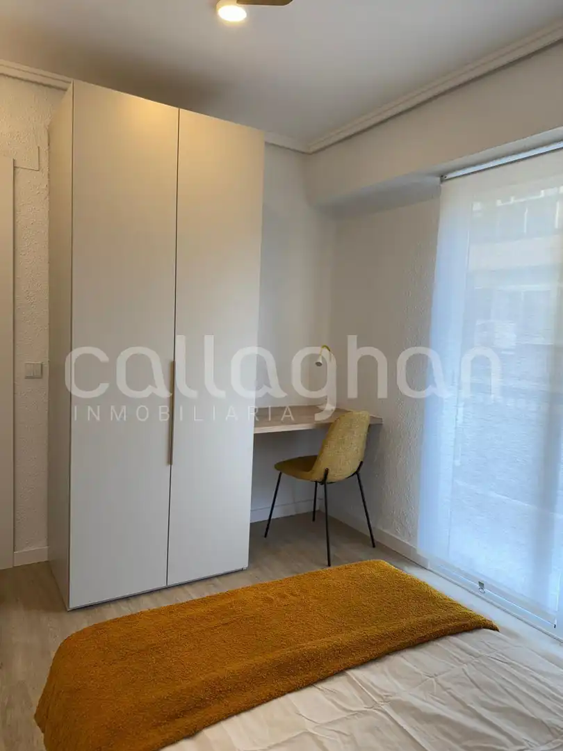 Habitación de Piso en venta en Burjassot con Parquet