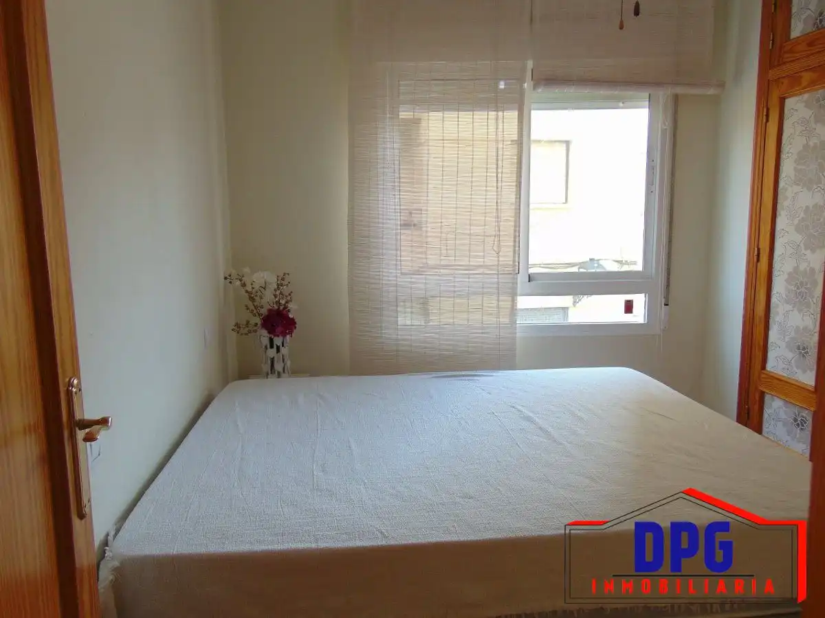 Habitación de Apartamento en venta en Garrucha con Aire acondicionado y Amueblado