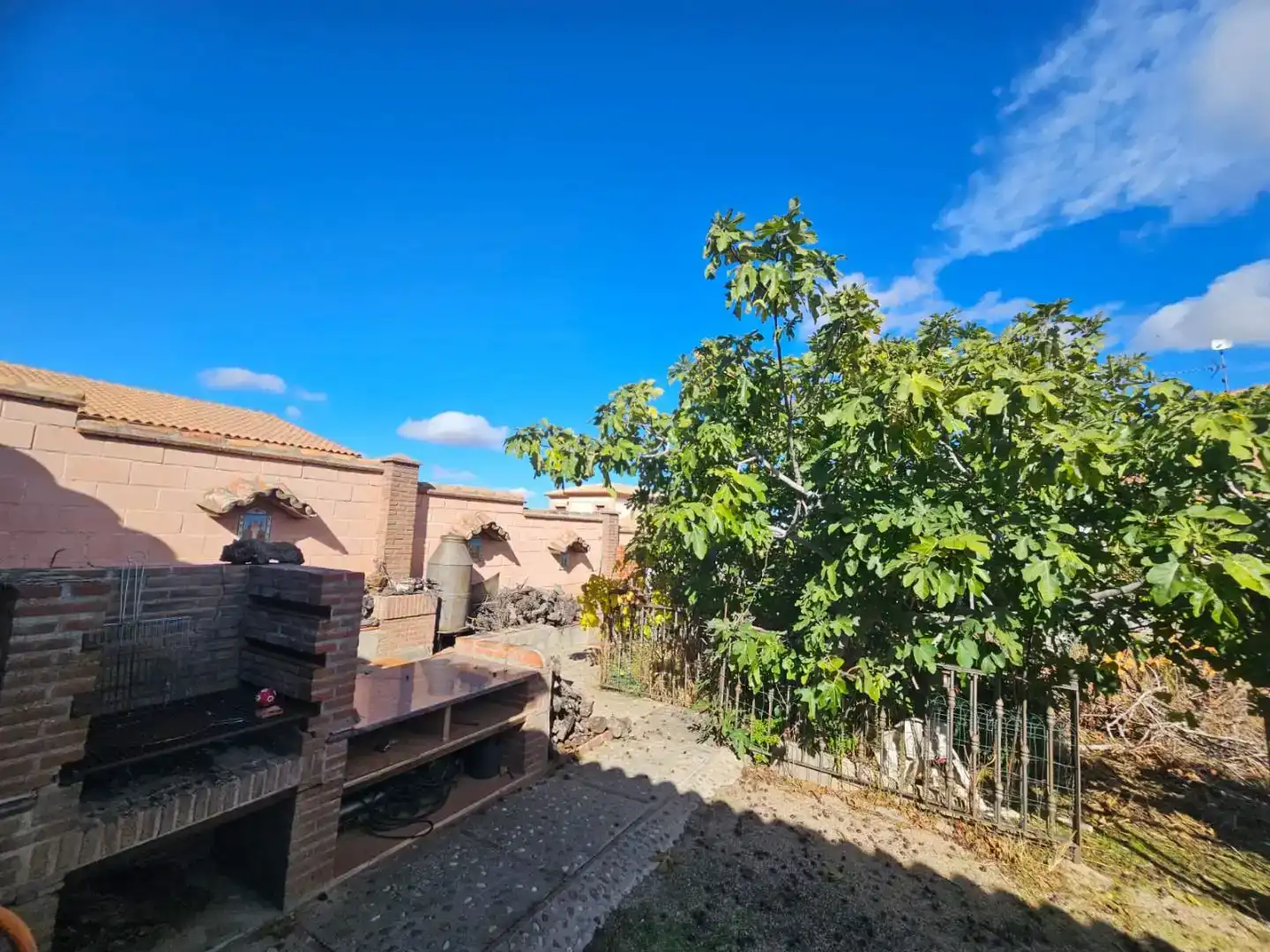 Jardí de Casa o xalet en venda en Navahermosa amb Aire condicionat, Piscina i Balcó