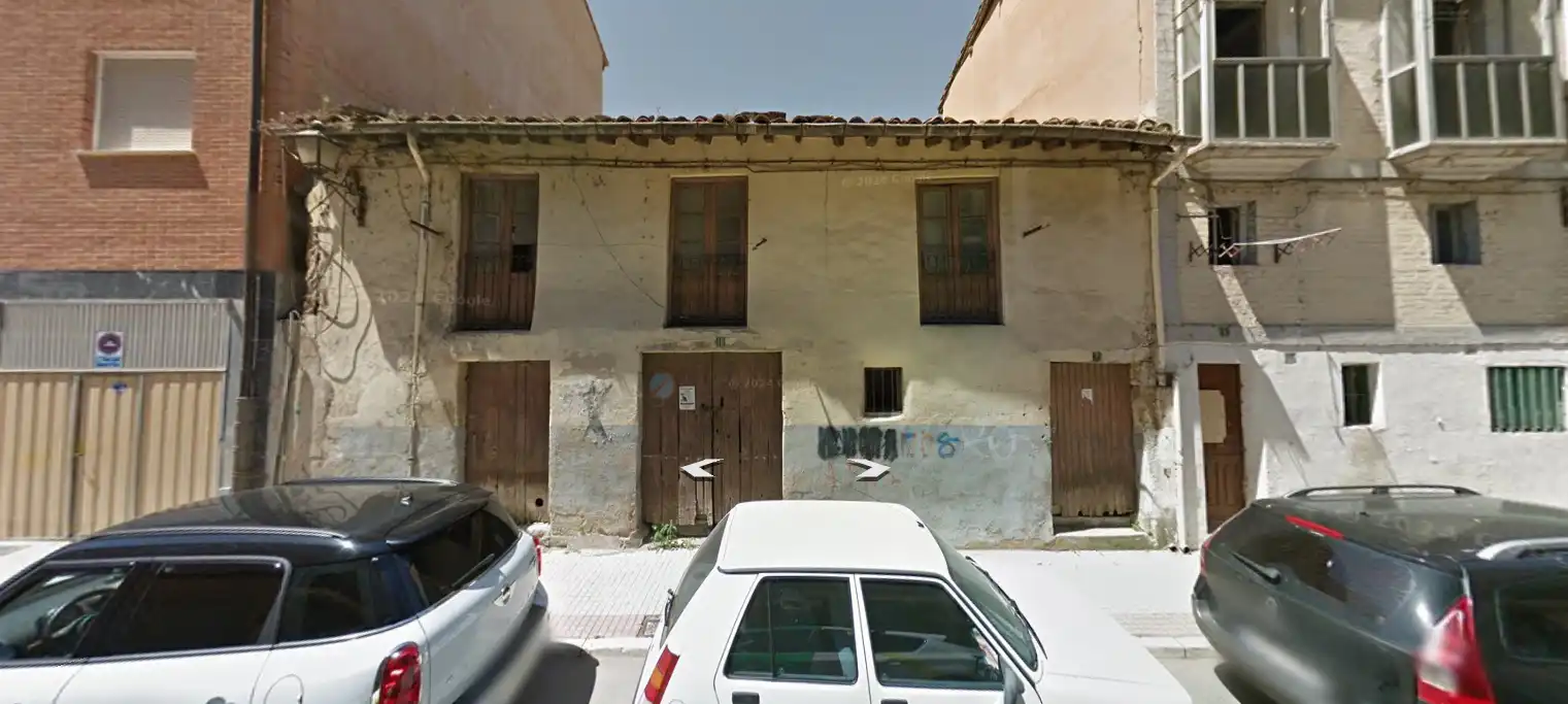 Außenansicht von Garage zum Verkauf in Miranda de Ebro
