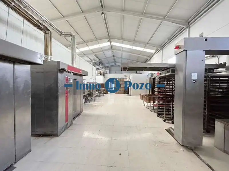 Nave industrial en venta en Almendralejo, imagen 3