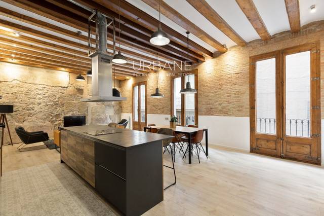 Piso en Alquiler en CALLE DEL REGOMIR en Sant Pere, Sta. Caterina i la Ribera