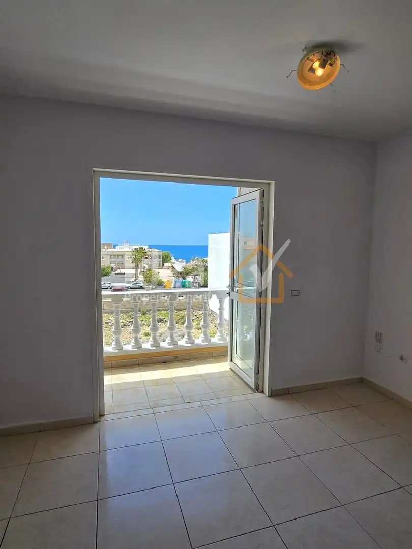Außenansicht von Dachboden zum Verkauf in Granadilla de Abona mit Terrasse